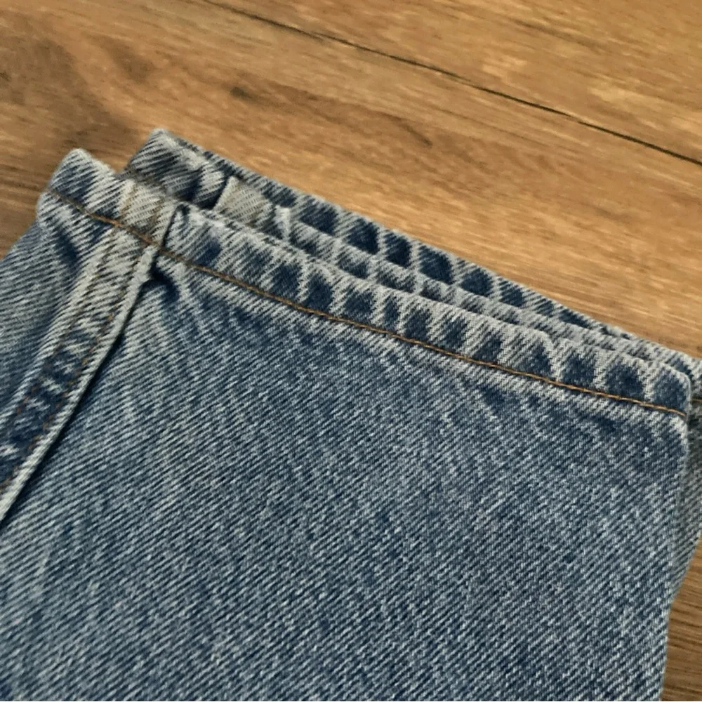 Levi’s Vintage 90s 550‎ Relaxed Fit Jeans White Tab Medium Wash Boys 10 Slim